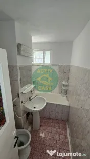 Apartament 3 camere, 2 bai 