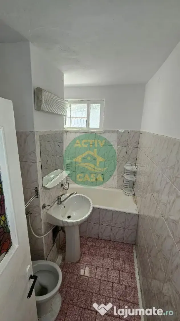 Apartament 3 camere, 2 bai
