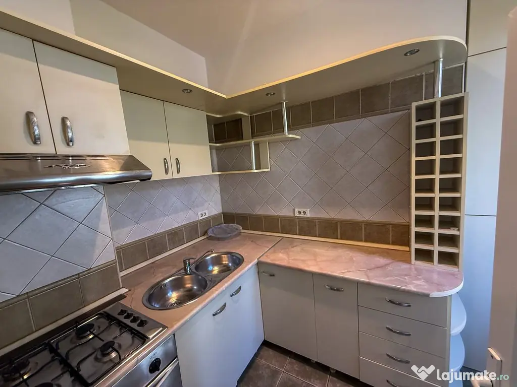 Vânzare Apartament în vila-Armeneasca