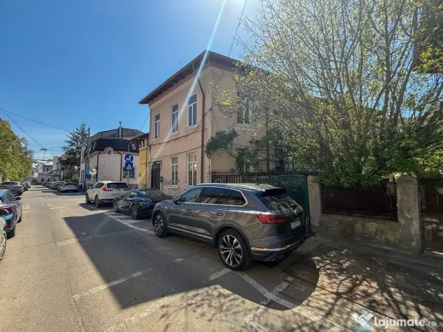 Vânzare Apartament în vila-Armeneasca
