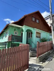 Casă individuală spațioasă de închiriat cu 5 camere și 