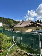 Casă individuală spațioasă de închiriat cu 5 camere și 