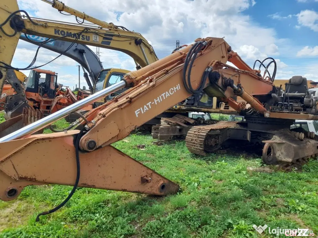 Brat excavator pe senile Fiat hitachi FH200.3