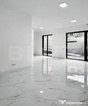 Spațiu Comercial, Loc de Parcare - Zona Universității 
