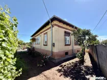 Casă 90 mp, teren de 2.174 mp, zona Coșoveni