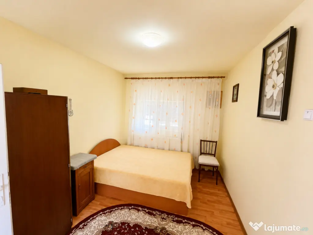 Casă cu teren generos de 2.174 mp în Coșoveni