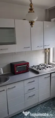 Dristor fix la metrou etaj 4