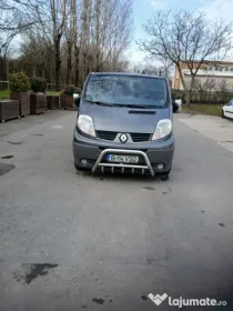 De vanzare Renault trafic pasager 8+1 locuri