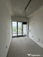 Apartament 2 camere, decomandat de vânzare în zona FAR - A