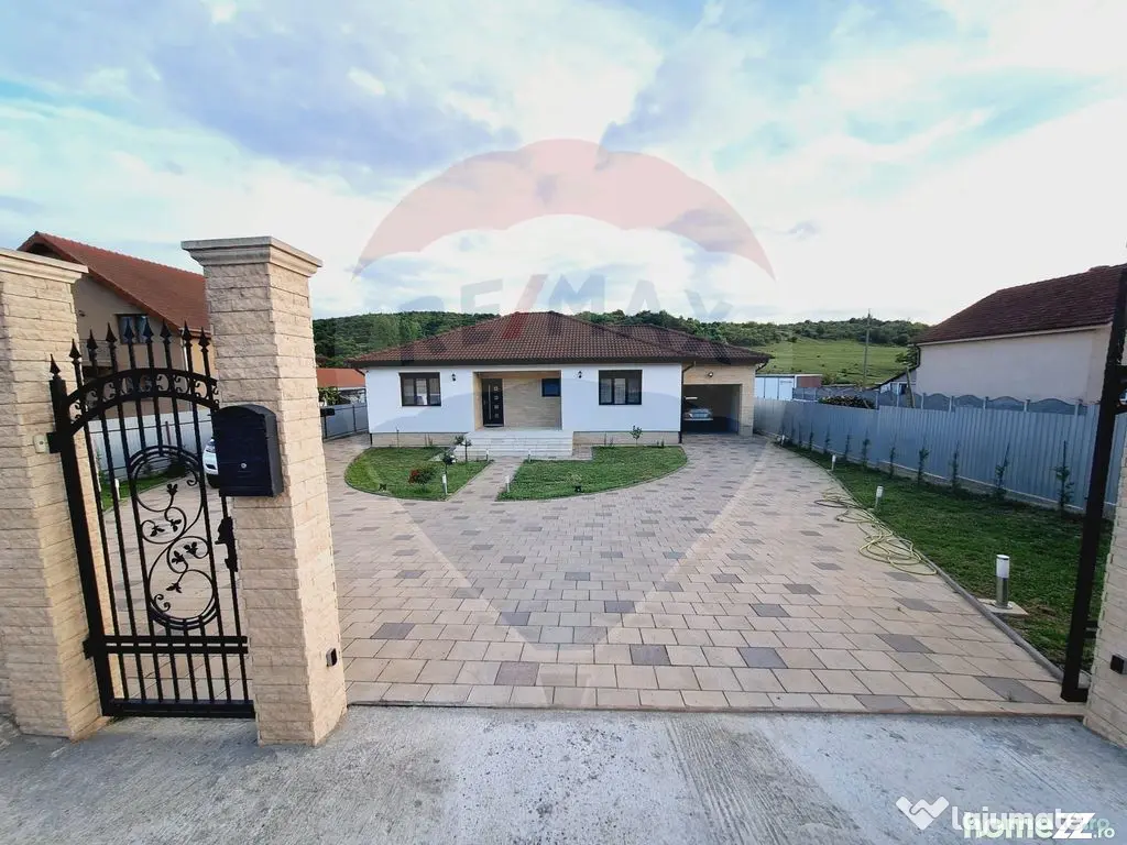 Casă / Vilă cu 5 camere de vânzare