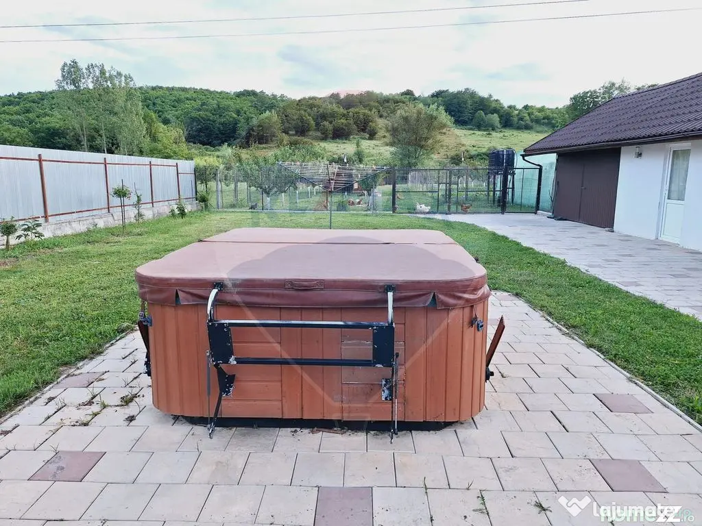 Casă / Vilă cu 5 camere de vânzare