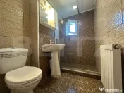 Apartament 2 camere, decomandat, etaj 3, cărămidă, între
