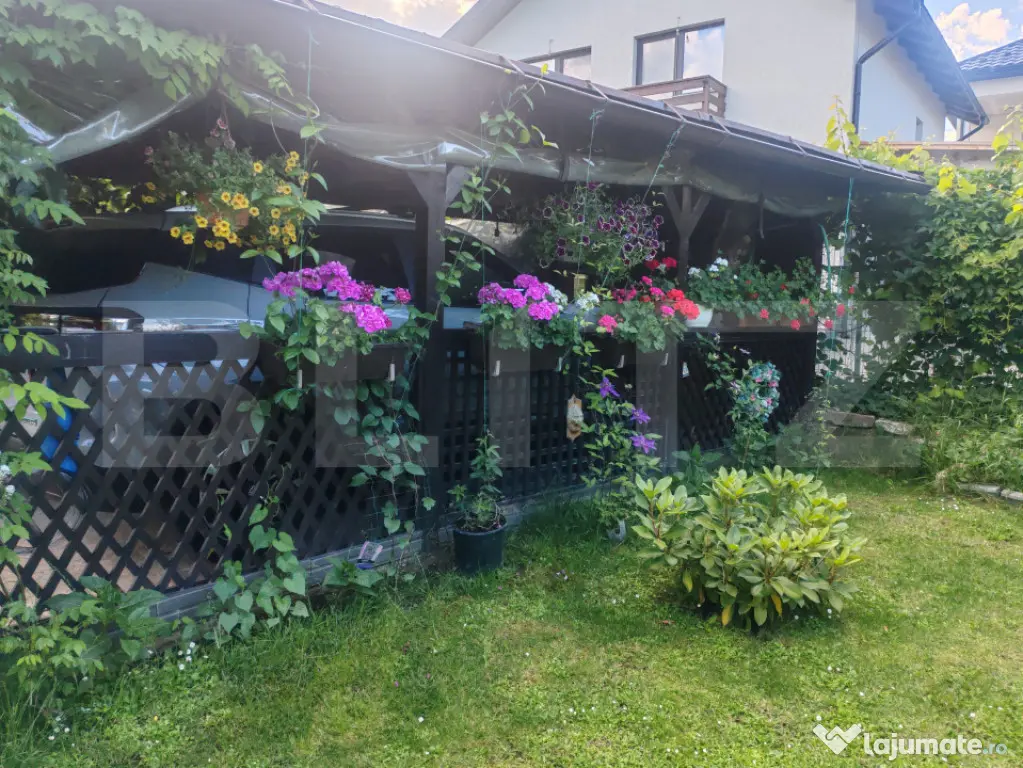 Casa 217mp, teren 1330mp, Lisaura