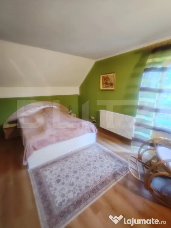 Casa 217mp, teren 1330mp, Lisaura