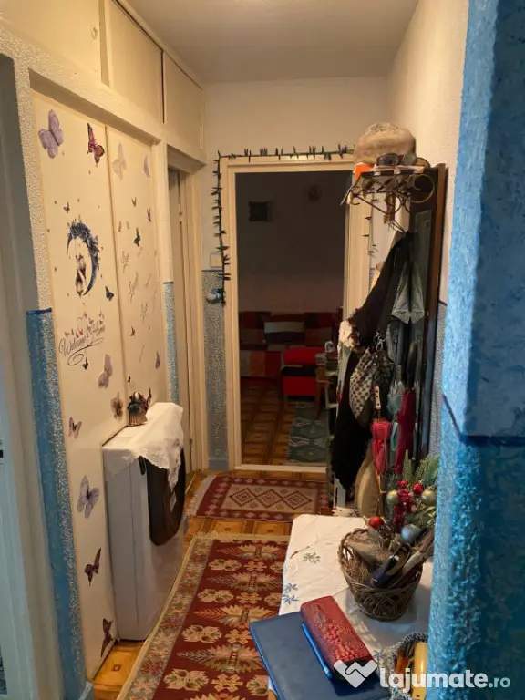 Apartament 3 camere de vânzare în Inel II, boxă la subsol