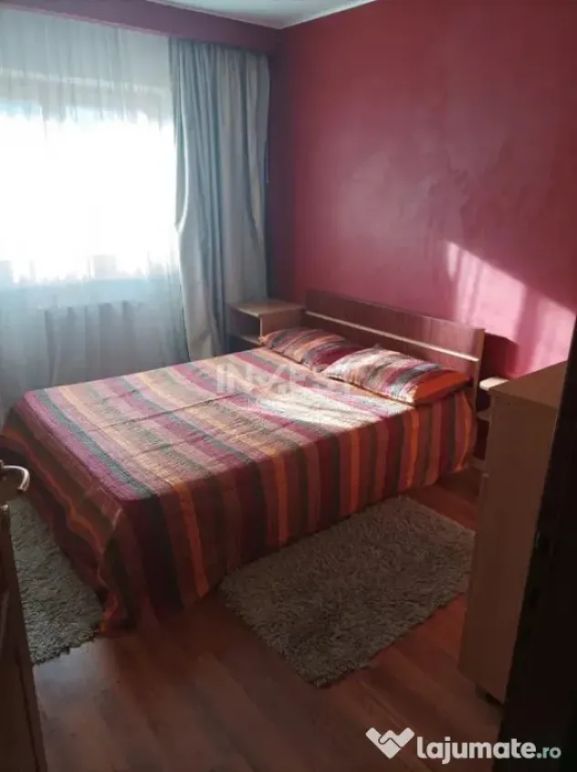 Apartament 3 camere decomandat - zona Nicolina - prima stati