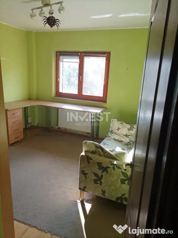 Apartament 3 camere decomandat - zona Nicolina - prima stati