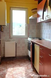 Apartament 3 camere de inchiriat Florilor