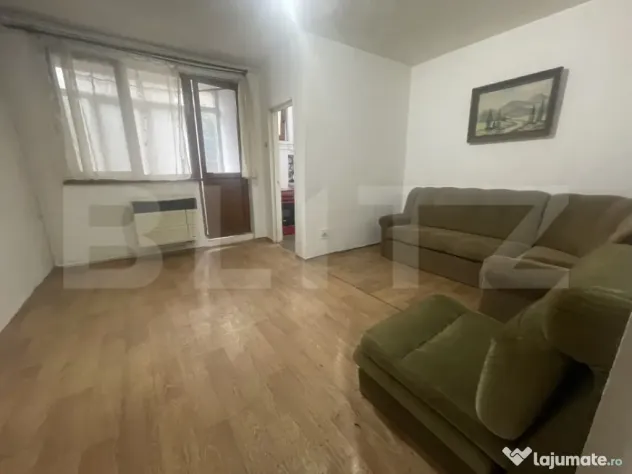 Garsonieră spațioasă, 28 mp, etaj 1, zona centrală