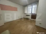 Garsonieră spațioasă, 28 mp, etaj 1, zona centrală 
