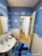 Apartament cu 2 camere, etaj 1, balcon închis de 5 mp 