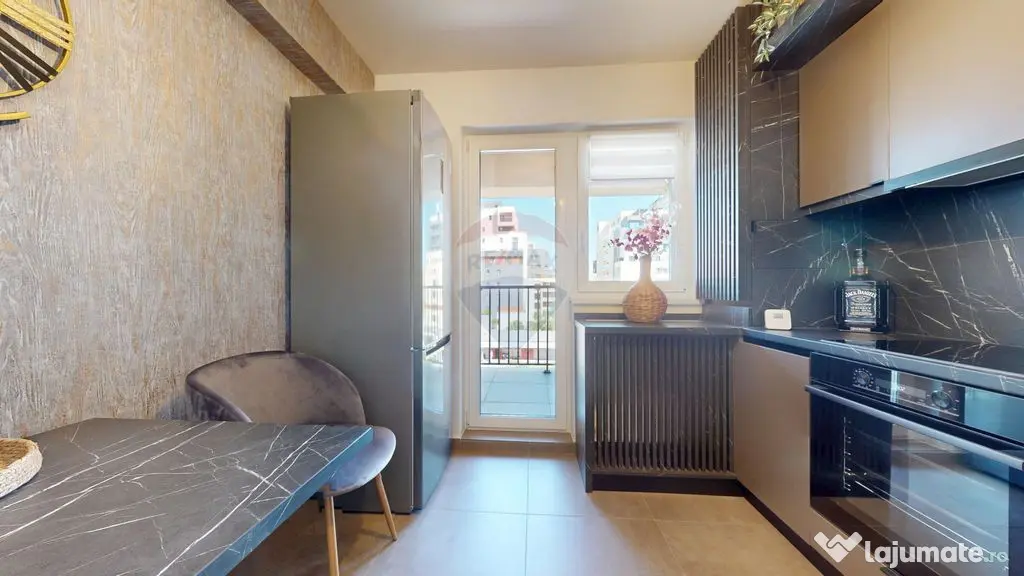 Apartament cu 2 camere de închiriat în Noua 1 , 2 locur...