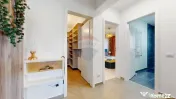 Apartament cu 2 camere de închiriat în Noua 1 , 2 locur...
