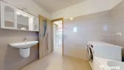 Apartament cu 2 camere de vânzare Sânpetru, cu loc de p... 