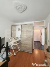 Apartament cu 4 camere, decomandat, 75 mp, zona Parcul Teilo 