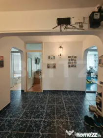 Apartament cu 4 camere, decomandat, 75 mp, zona Parcul Teilo