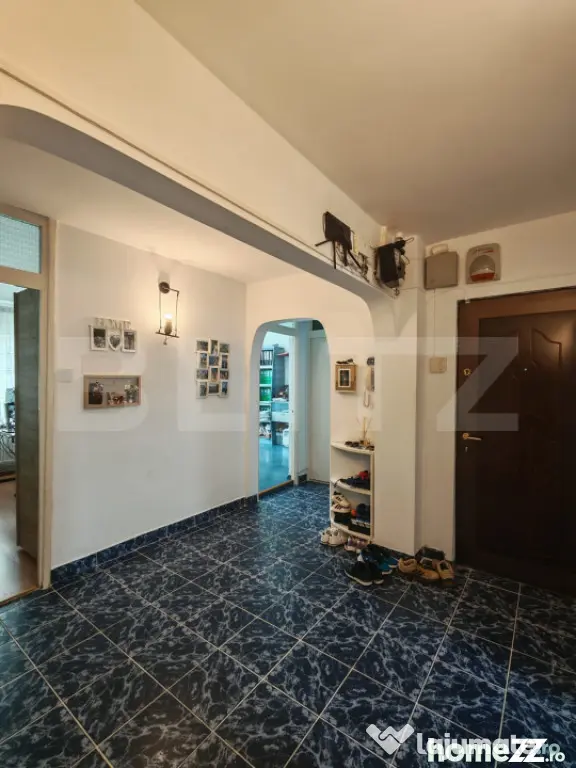 Apartament cu 4 camere, decomandat, 75 mp, zona Parcul Teilo - Turda (Cluj)