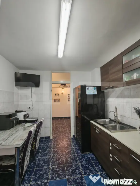 Apartament cu 4 camere, decomandat, 75 mp, zona Parcul Teilo - Turda (Cluj)