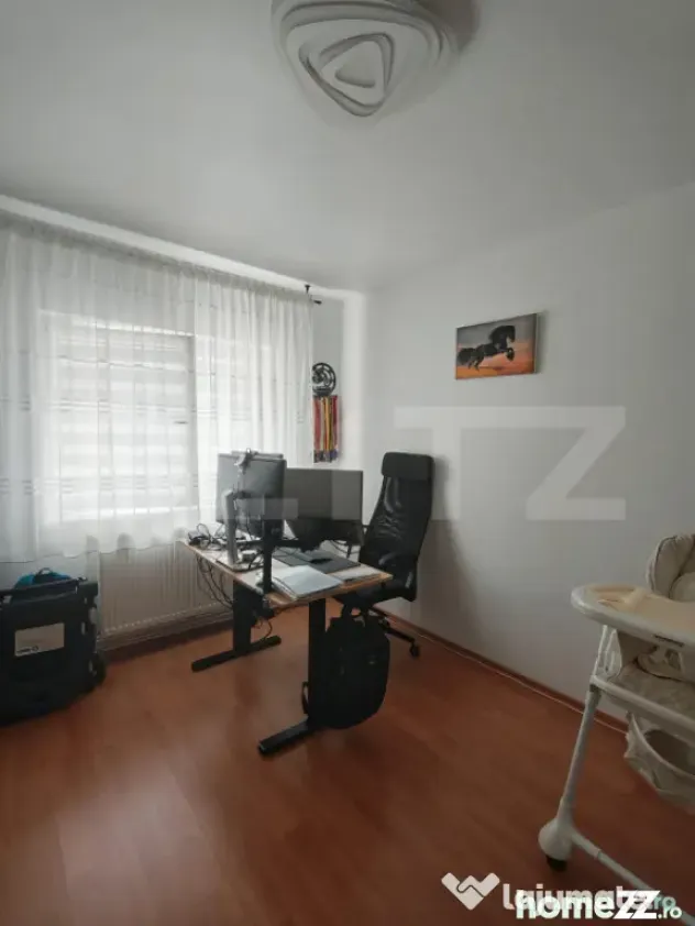 Apartament cu 4 camere, decomandat, 75 mp, zona Parcul Teilo - Turda (Cluj)