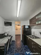 Apartament cu 4 camere, decomandat, 75 mp, zona Parcul Teilo 