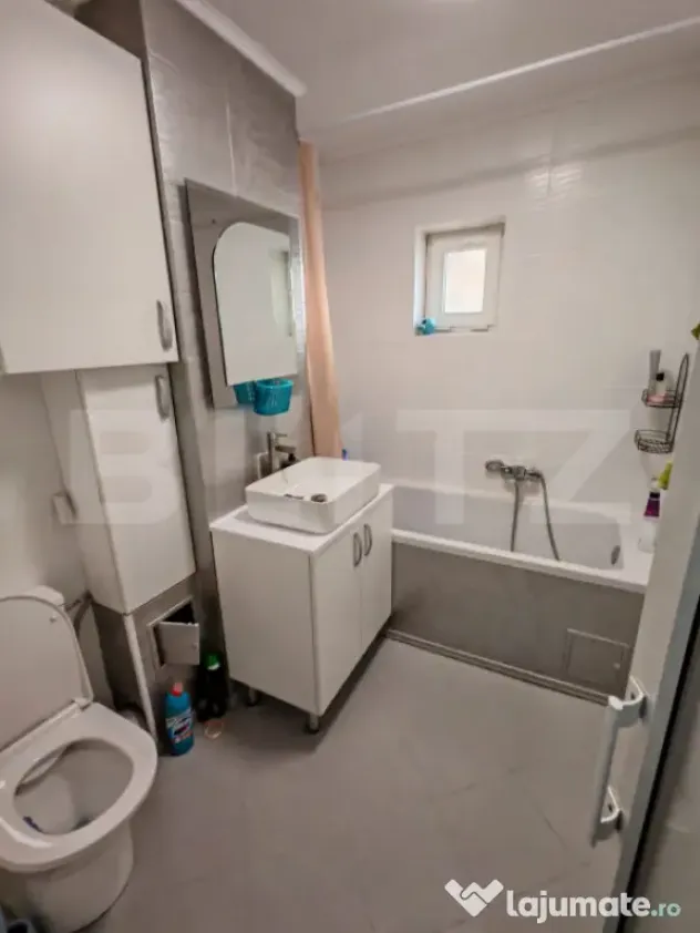 Apartament cu 2 camere, decomandat, etaj 2, centrala, 1 Mai-
