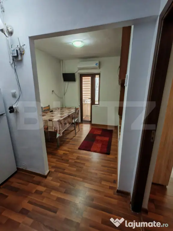 Apartament cu 2 camere, decomandat, etaj 2, centrala, 1 Mai-