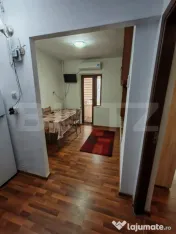 Apartament cu 2 camere, decomandat, etaj 2, centrala, 1 Mai- 