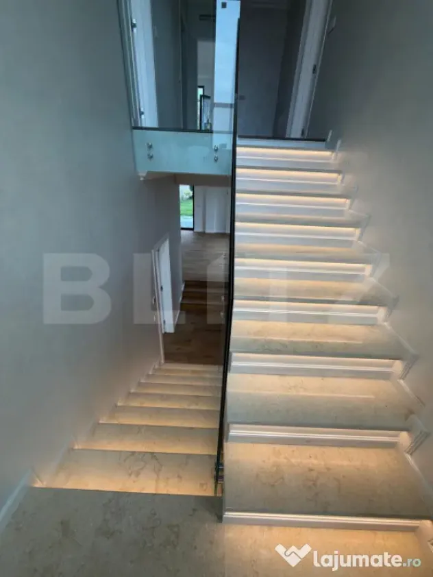 Casa 4 camere, 200 mp, teren 305 mp, zona Piata Chiriac