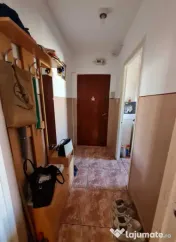 Apartament 3 camere | Semidecomandat | zona Astra 