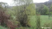 Teren intravilan la marginea râului, la doar 27 km de Deva