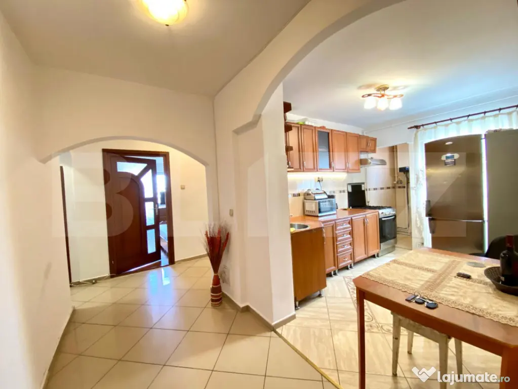 For Rent, 4 Bedroom Apartment for ELECTRIC CASTLE, 15-20 Ju
