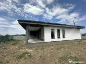 Casa plan parter, 125 mp utili, 450 mp teren , Lazuri