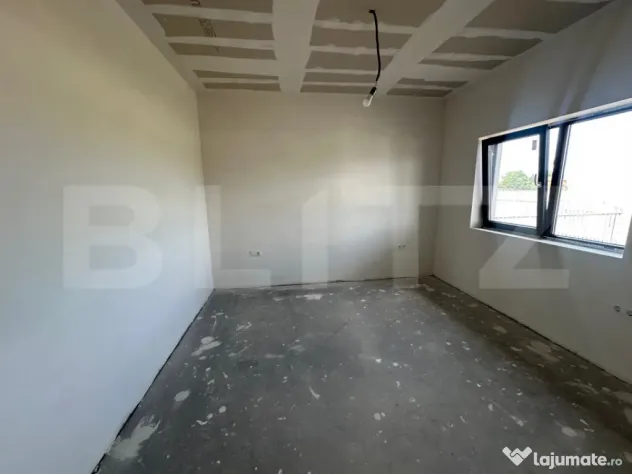Casa plan parter, 125 mp utili, 450 mp teren , Lazuri