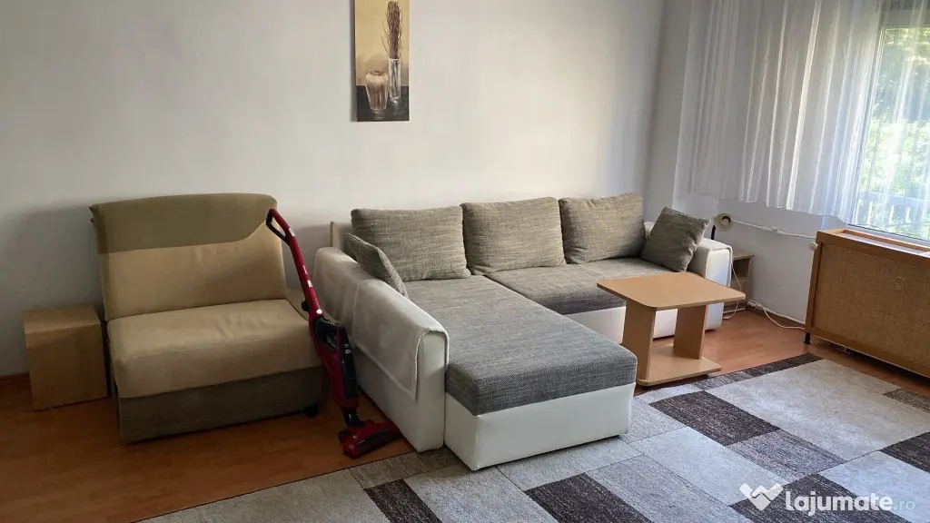 Iancului decomandat etaj 4