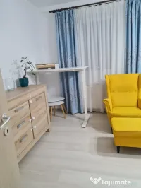 Apartament 2 camere de inchiriat, terasa 17mp, doua locuri de parcare 