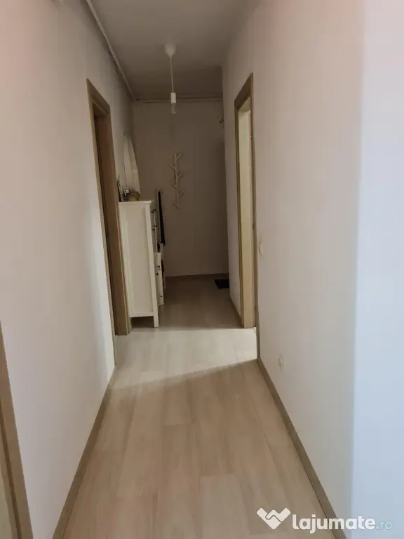 Apartament 2 camere de inchiriat, terasa 17mp, doua locuri de parcare