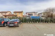 Apartament 2 camere de închiriat + loc parcare în zona ...
