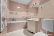Apartament 2 camere de închiriat + loc parcare în zona ... 