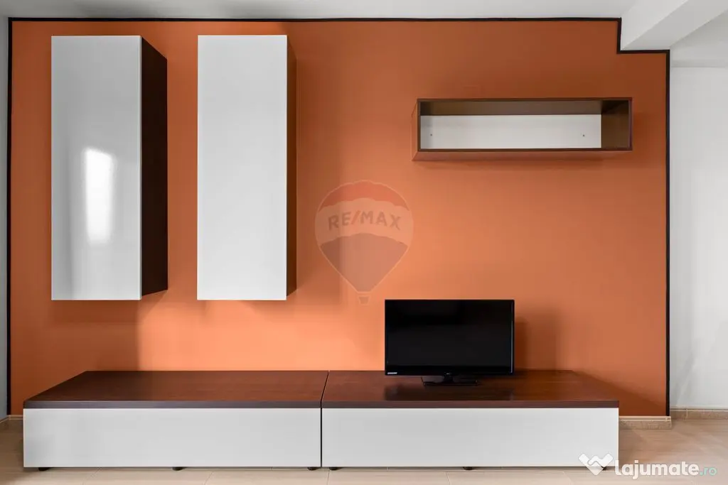 Apartament 2 camere de închiriat + loc parcare în zona ...