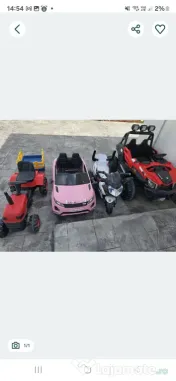 Vand mașinuțe electrice + tractor 